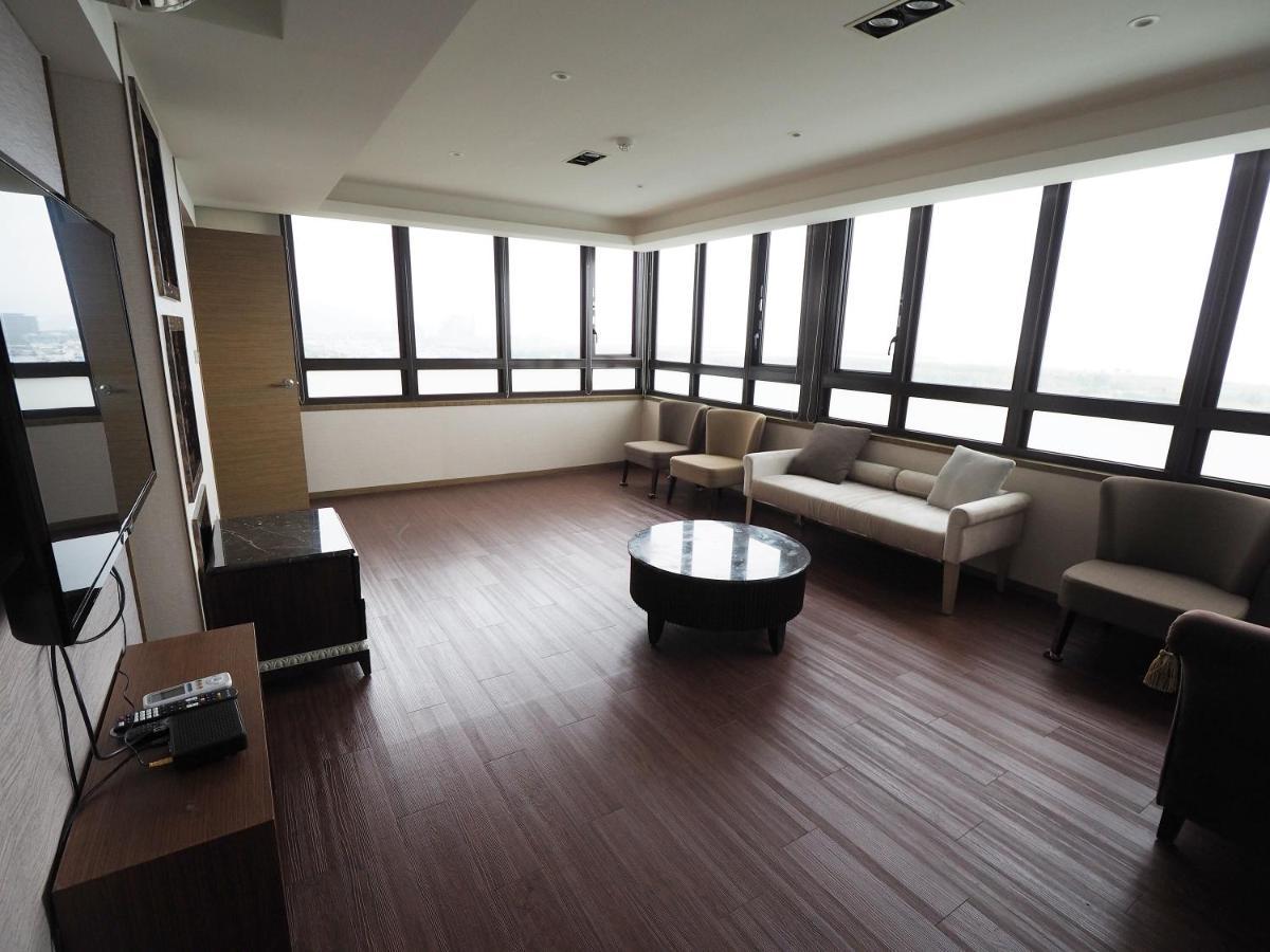 Kailan Hotel Toucheng Bagian luar foto